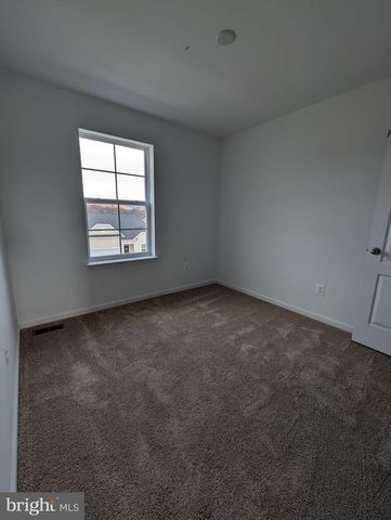 241 HILLSDALE PLACE, Martinsburg, WV 25403