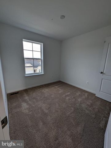 241 HILLSDALE PLACE, Martinsburg, WV 25403