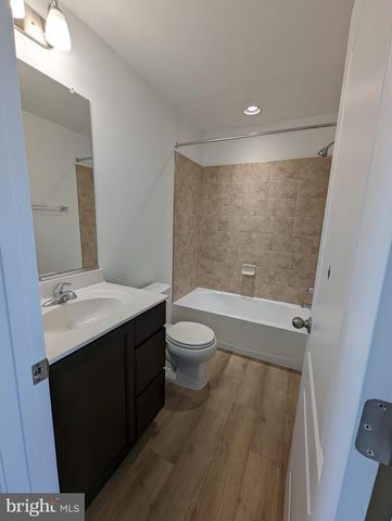 241 HILLSDALE PLACE, Martinsburg, WV 25403