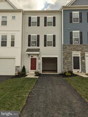 241 HILLSDALE PLACE, Martinsburg, WV 25403