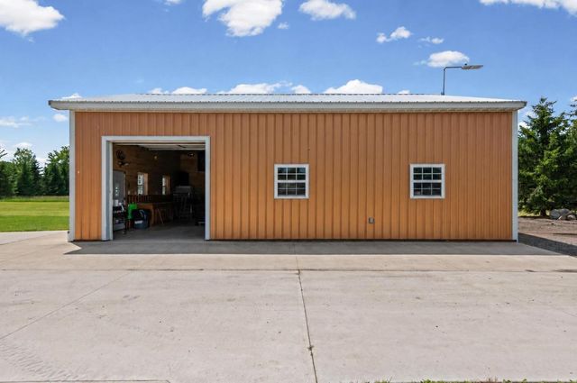 7762 Shea Road, Ira, MI 48023