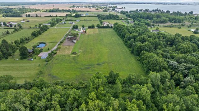 7762 Shea Road, Ira, MI 48023