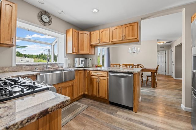 7762 Shea Road, Ira, MI 48023