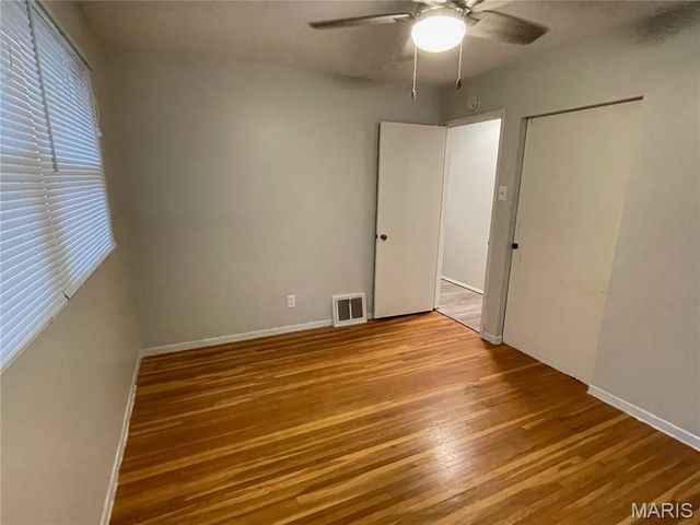 429 Shepley Drive, St Louis, MO 63137