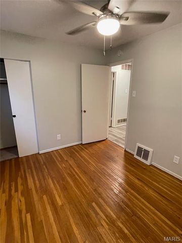 429 Shepley Drive, St Louis, MO 63137