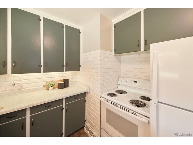 5185 Beach Ct, Denver, CO 80221