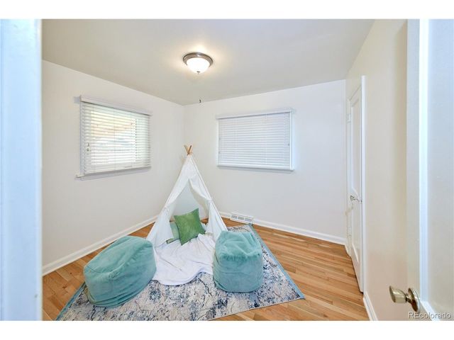 5185 Beach Ct, Denver, CO 80221