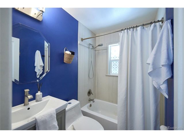 5185 Beach Ct, Denver, CO 80221
