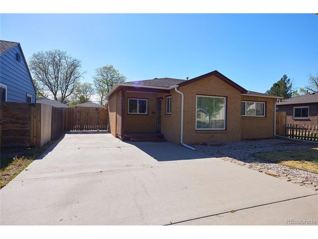 5185 Beach Ct, Denver, CO 80221