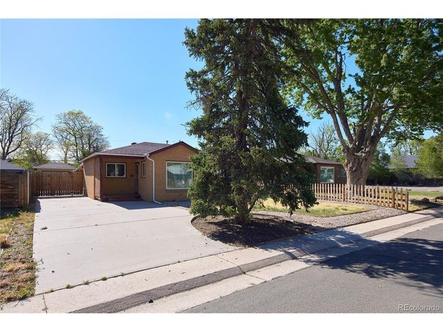 5185 Beach Ct, Denver, CO 80221