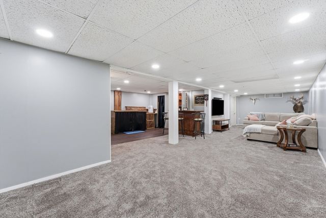 28 Intervale Rd, Springfield, MA 01118
