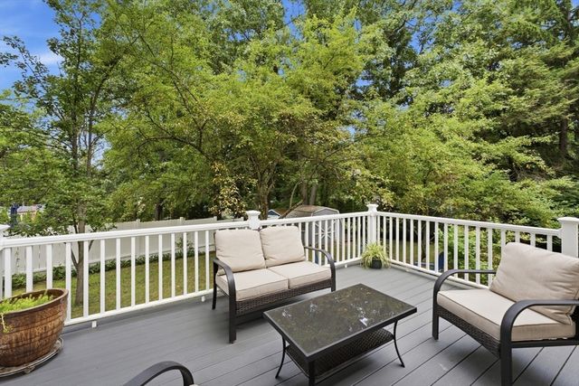 28 Intervale Rd, Springfield, MA 01118