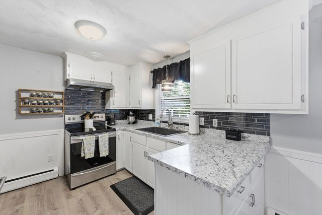 28 Intervale Rd, Springfield, MA 01118