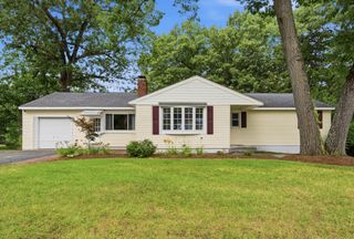28 Intervale Rd, Springfield, MA 01118