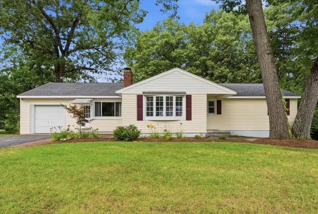 28 Intervale Rd, Springfield, MA 01118