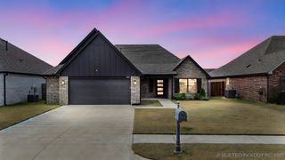 10106 S 228th East Avenue, Broken Arrow, OK 74014