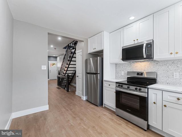 2444 S LAMBERT ST, Philadelphia, PA 19145