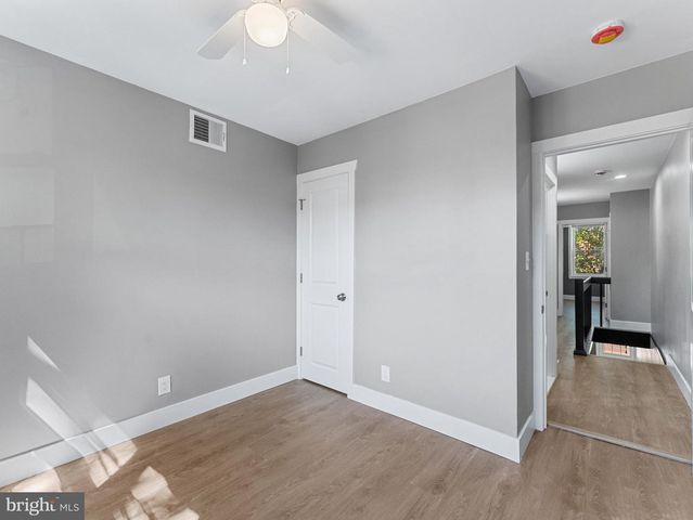 2444 S LAMBERT ST, Philadelphia, PA 19145