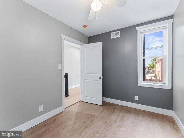 2444 S LAMBERT ST, Philadelphia, PA 19145