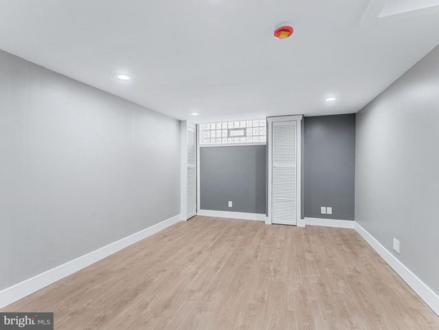 2444 S LAMBERT ST, Philadelphia, PA 19145