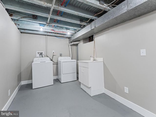 2444 S LAMBERT ST, Philadelphia, PA 19145