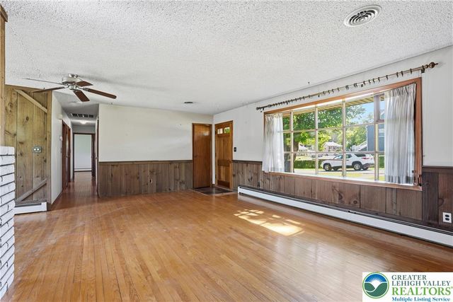 2224 Sunset Lane, Fountain Hill Boro, PA 18015
