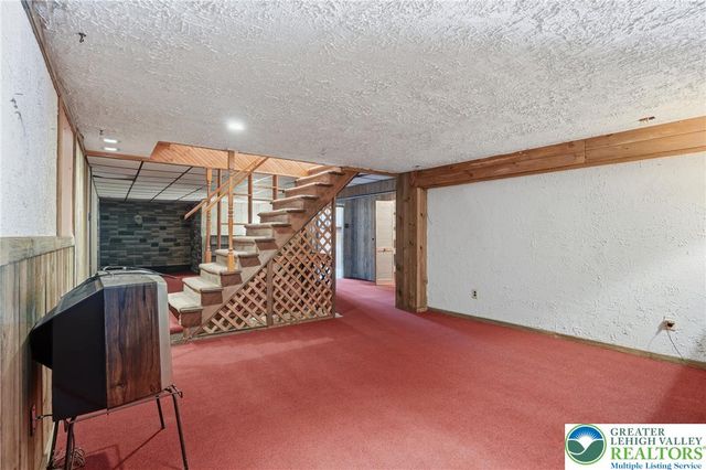 2224 Sunset Lane, Fountain Hill Boro, PA 18015