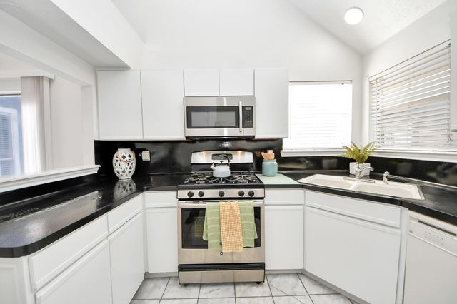 13943 Cantwell Drive, Houston, TX 77014