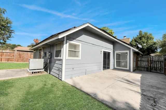 13943 Cantwell Drive, Houston, TX 77014