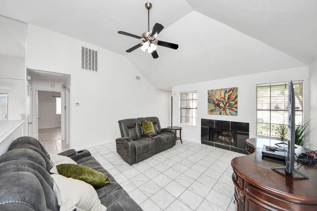 13943 Cantwell Drive, Houston, TX 77014