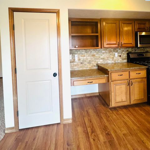 4112 Fernwood Ln, Pasco, WA 99301