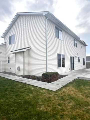 4112 Fernwood Ln, Pasco, WA 99301