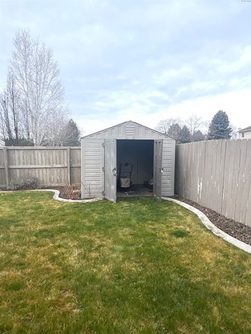 4112 Fernwood Ln, Pasco, WA 99301