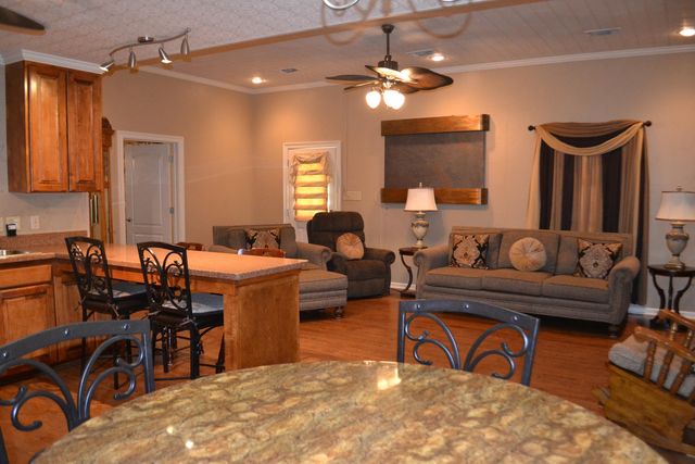 15819 East Main Street, Cut Off, LA 70345