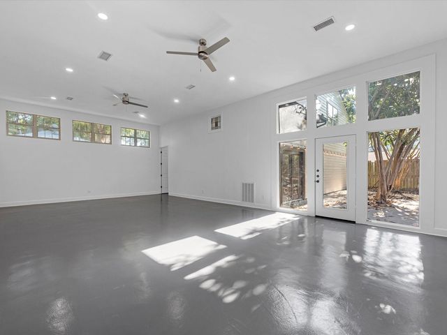 3210 Elmridge Street, Houston, TX 77025