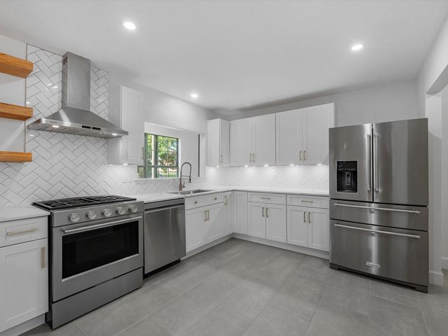 3210 Elmridge Street, Houston, TX 77025