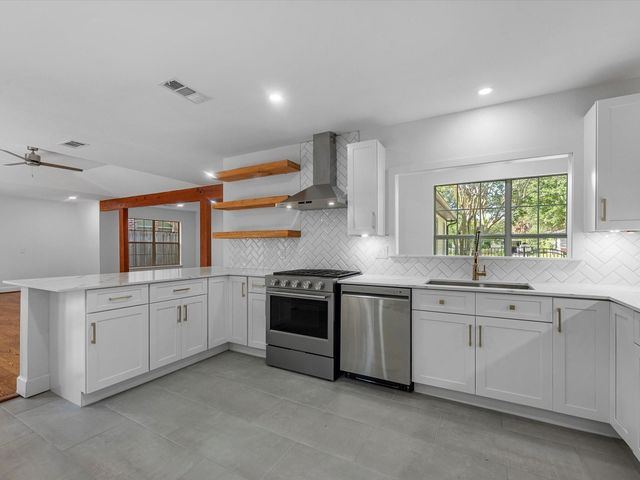 3210 Elmridge Street, Houston, TX 77025