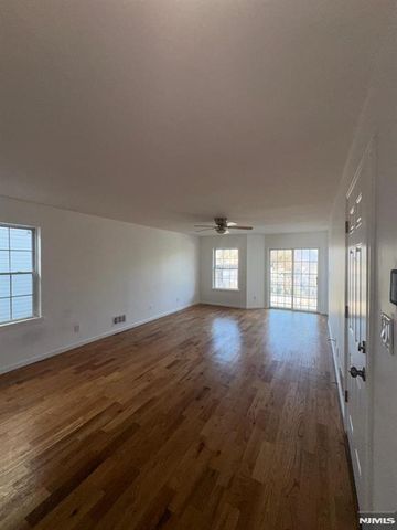 339 Ocean Avenue, Jersey City, NJ 07305