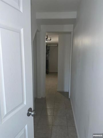 339 Ocean Avenue, Jersey City, NJ 07305