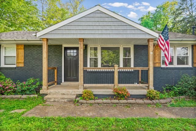 16 Donelson Dr, Clarksville, TN 37042