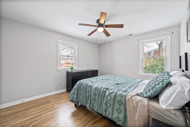 16 Donelson Dr, Clarksville, TN 37042