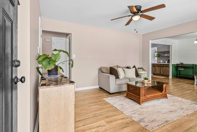 16 Donelson Dr, Clarksville, TN 37042