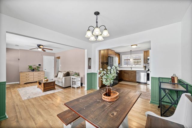 16 Donelson Dr, Clarksville, TN 37042