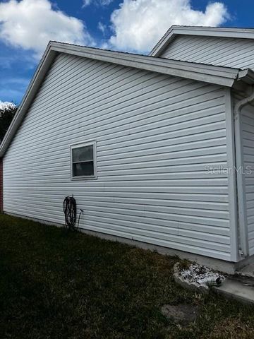 731 AGUA WAY, Lady Lake, FL 32159