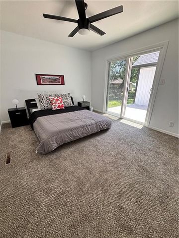 1702 Countryside Drive, Pittsburg, KS 66762