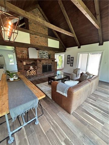 1702 Countryside Drive, Pittsburg, KS 66762