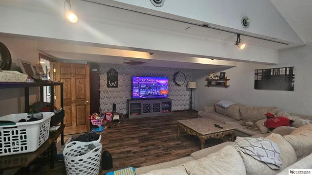 14830 Paul Plaza, Omaha, NE 68154