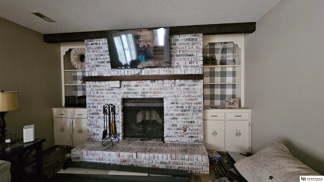 14830 Paul Plaza, Omaha, NE 68154