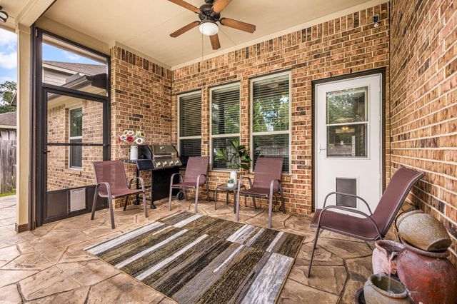 18732 Laurel Hills Drive, New Caney, TX 77357
