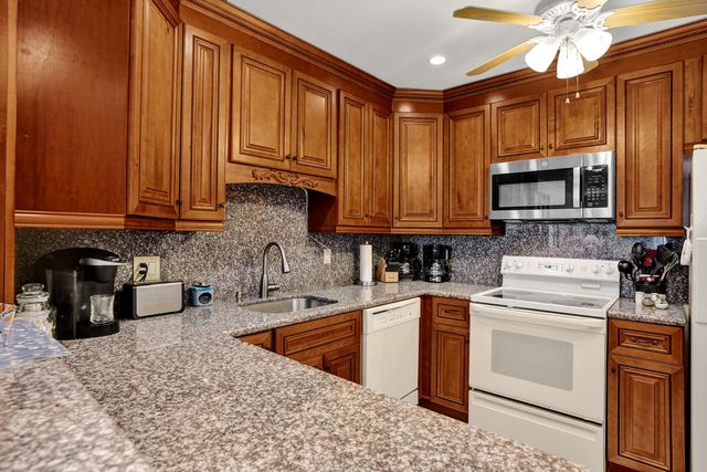 4770 NW 21st Street 306, Lauderhill, FL 33313